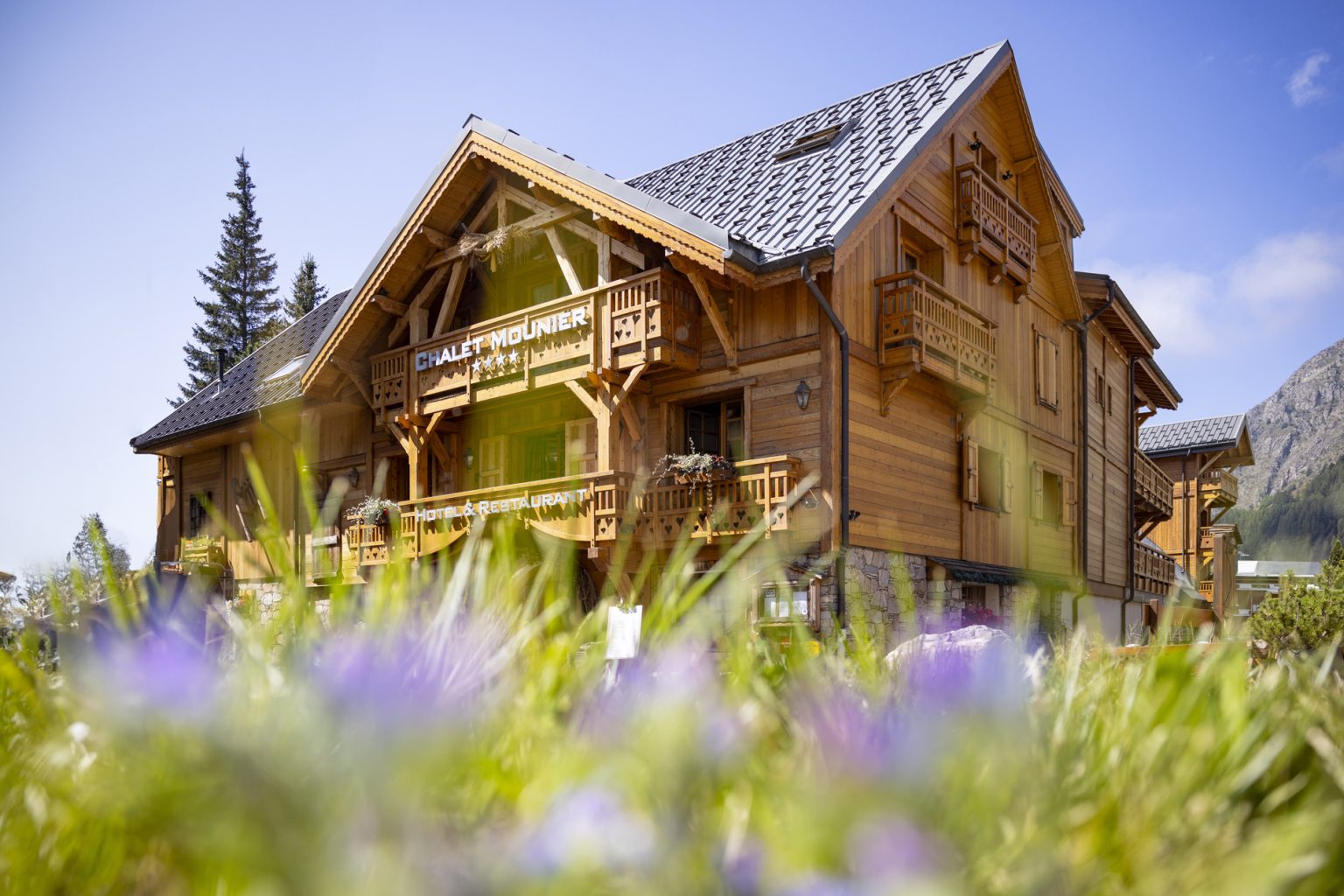 Hôtel Les Deux Alpes - Summer at the 4-star Chalet Mounier