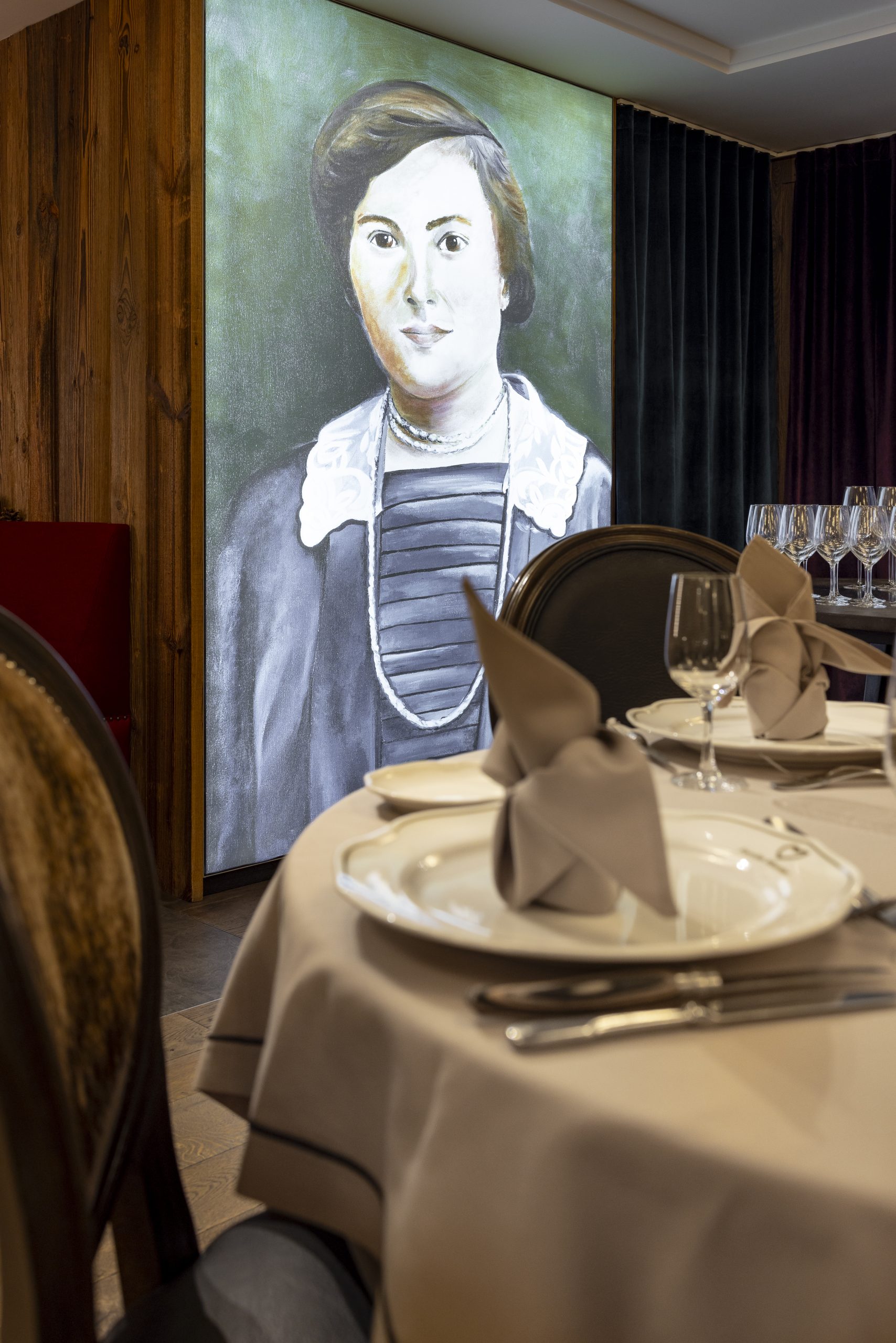 Le restaurant du Chalet | Chalet Mounier 13.02.25 0575 XF in scala Chalet Mounier 13.02.25 0575 XF scalare