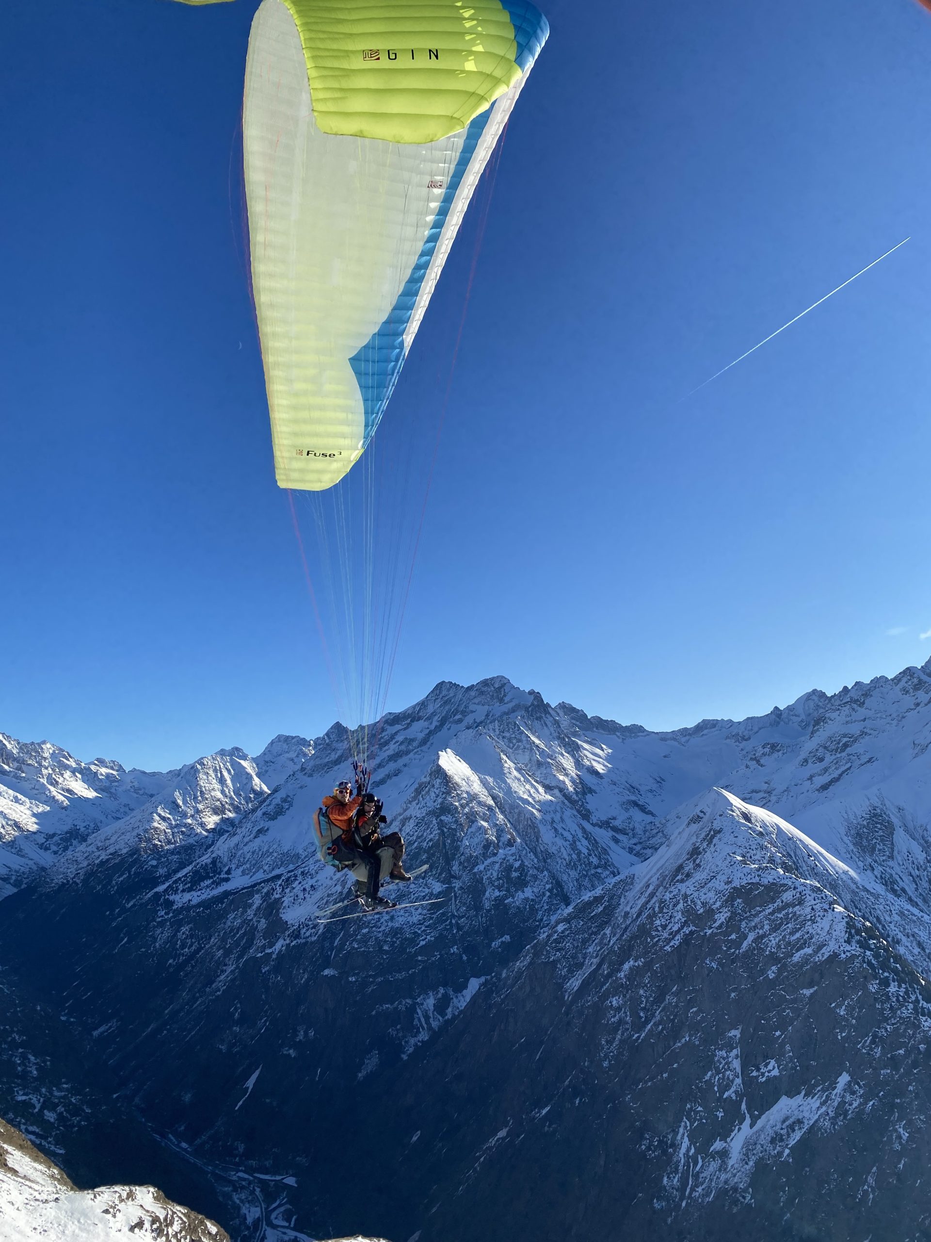 L'été au chalet | Parapente scaled Parapente scaled